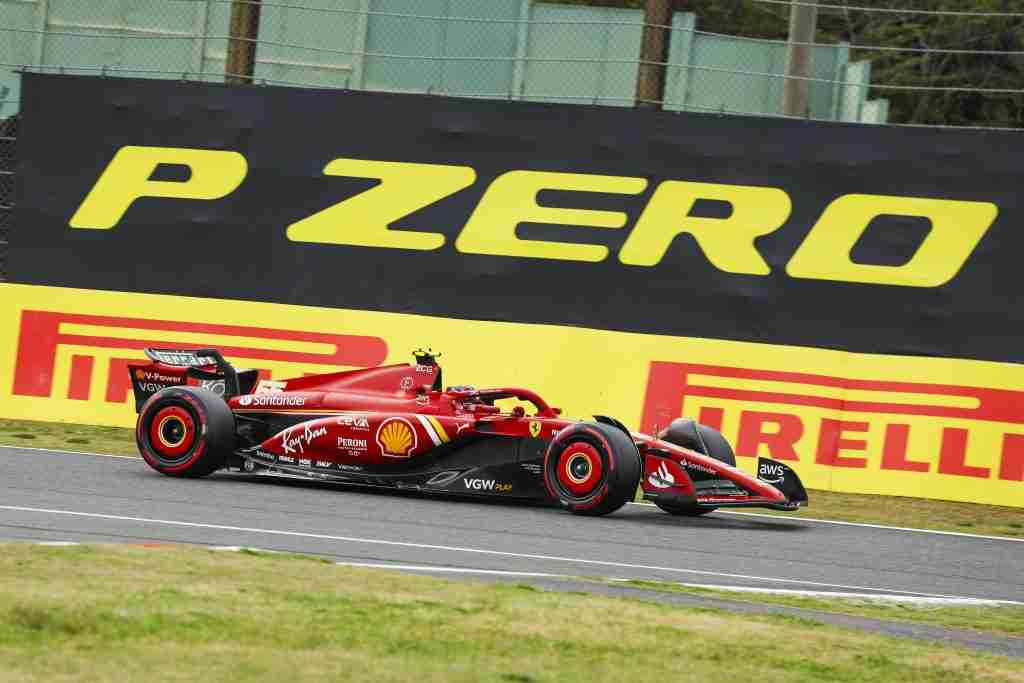 Carlos Sainz durante o GP do Japão de 2024 |  Assessoria de Imprensa da Scuderia Ferrari