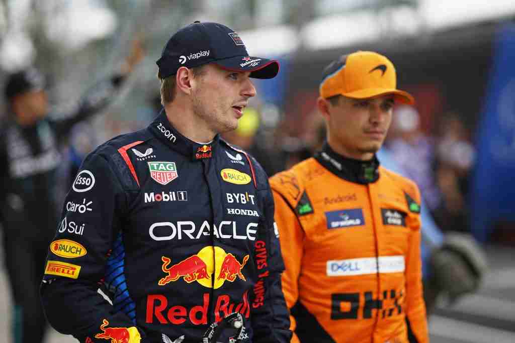 Max Verstappen e Lando Norris da McLaren após qualificação para o Grande Prêmio do Canadá de 2024 |  Conjunto de conteúdo Getty Images / Red Bull